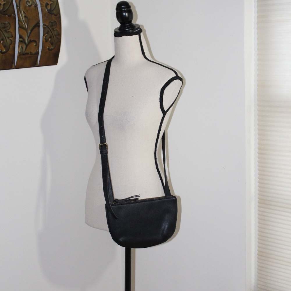 Lucky Brand, cross body double zip black purse